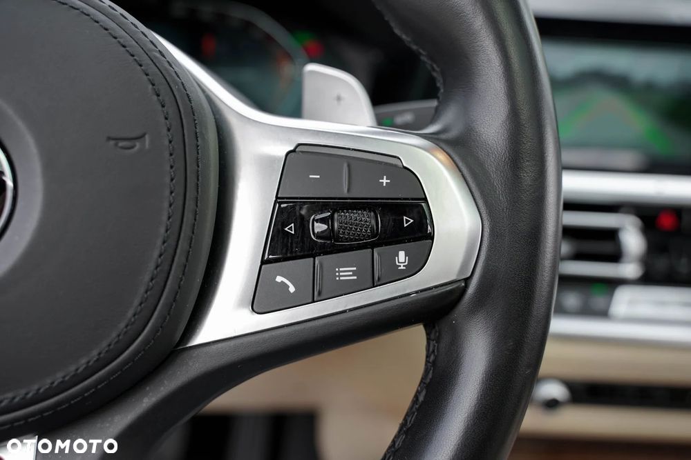 BMW Seria 3 330d xDrive mHEV M Sport - 21