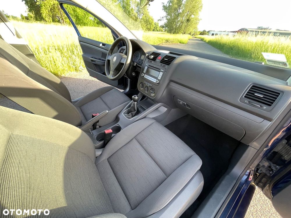Volkswagen Golf - 13