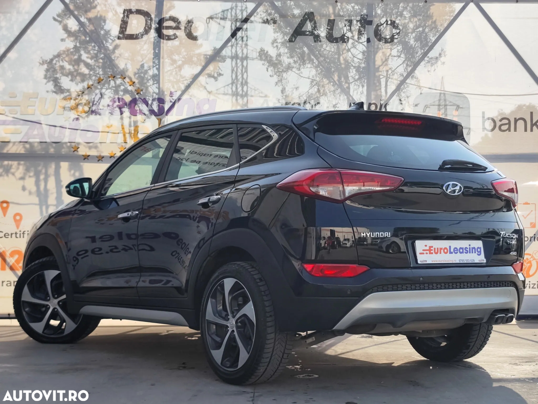 Hyundai Tucson 2.0 CRDI 4WD 8AT Luxury - 8