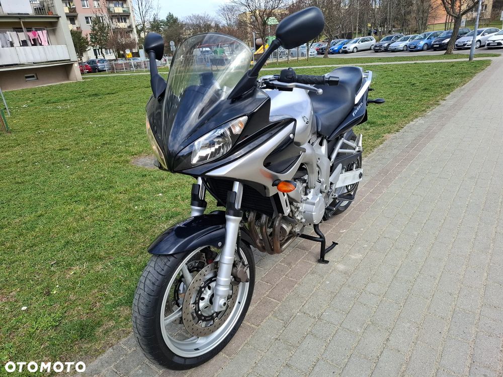 Yamaha FZ6 - 3