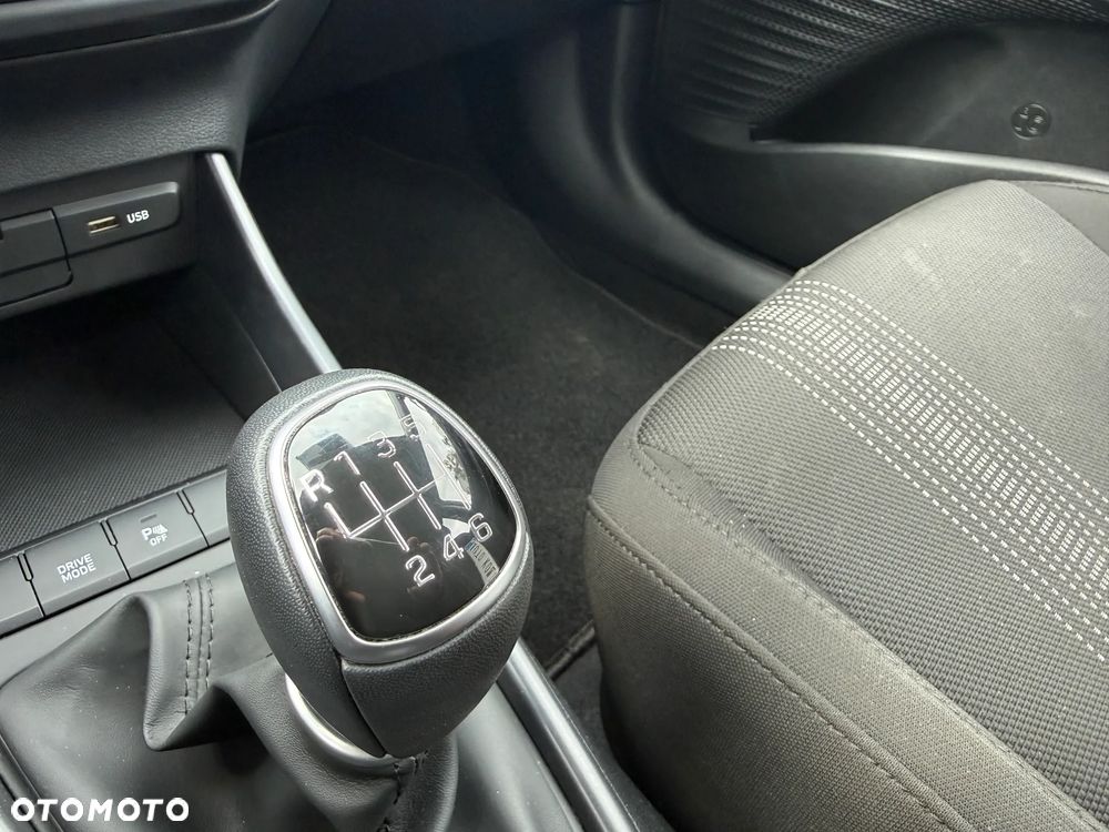 Hyundai i20 - 22