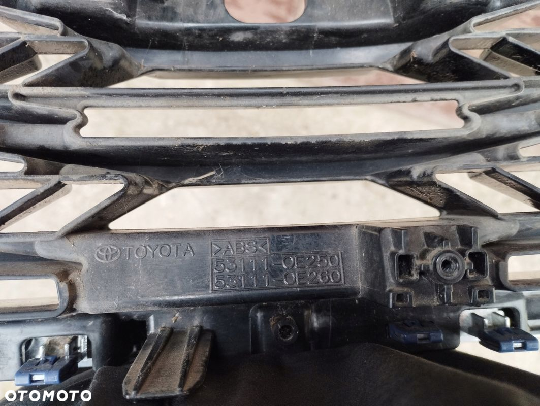 Grill Atrapa Toyota Highlander IV XU70 2019-^ - 13