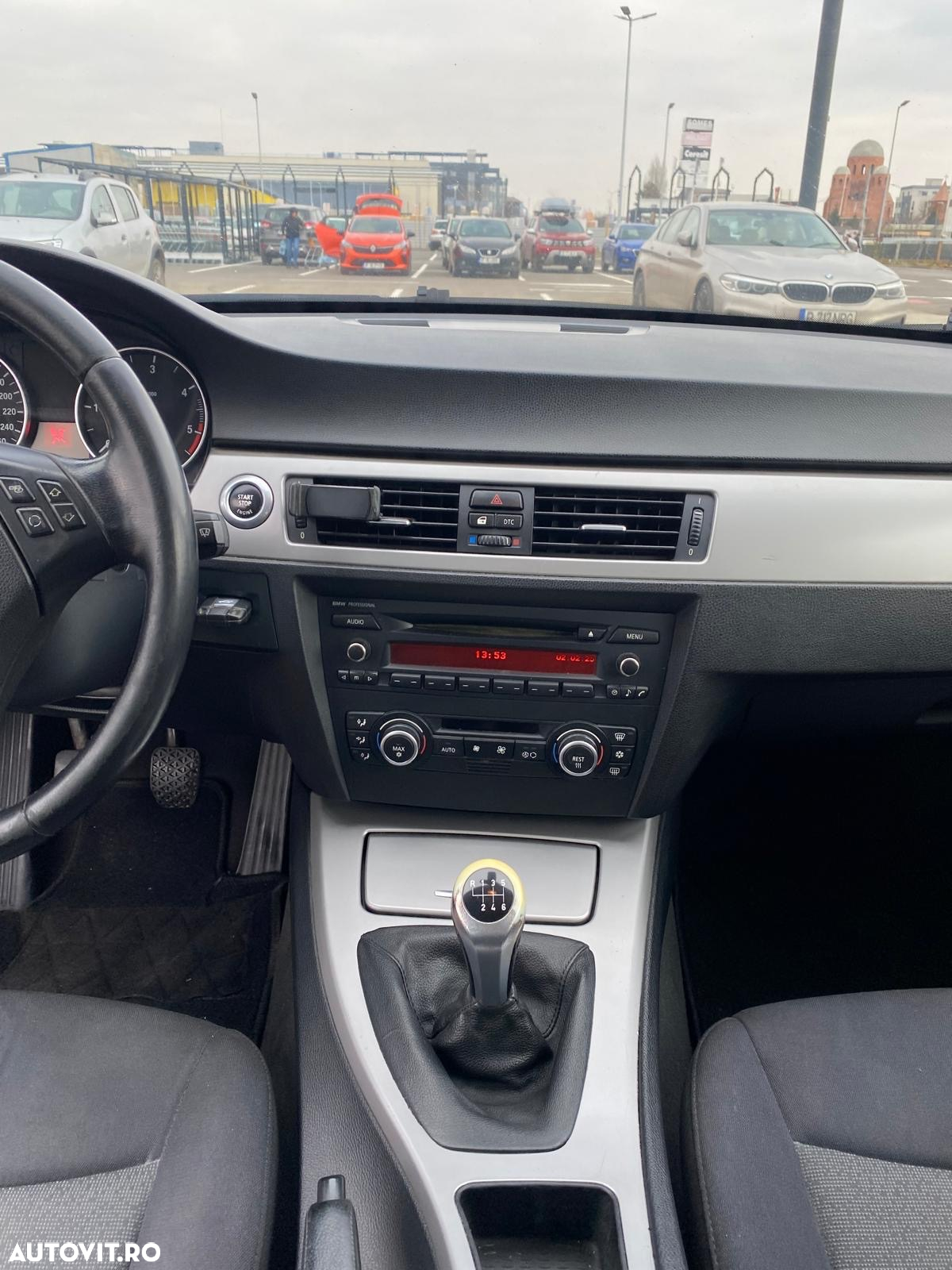 BMW Seria 3 318d - 5