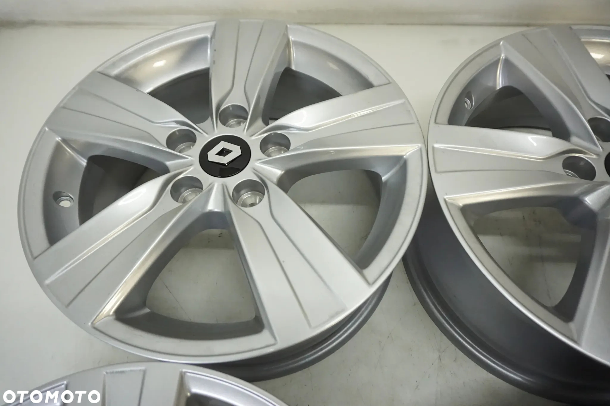 FELGI ALUMINIOWE 16 RENAULT LAGUNA III MEGANE IV CAPTUR II ARCANA TALISMAN KADJAR LATITUDE FLUENCE  KOLEOS KANGOO SCENIC III ZOE MERCEDES CITAN ORYGINAŁ NOWE - 2