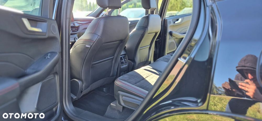 Ford Kuga 2.0 EcoBlue Hybrid ST-LINE - 12