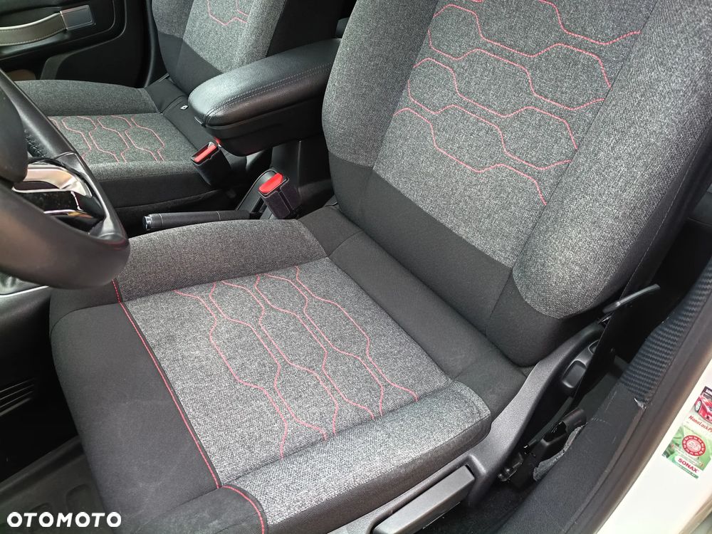 Citroën C3 1.2 PureTech Shine S&S - 11