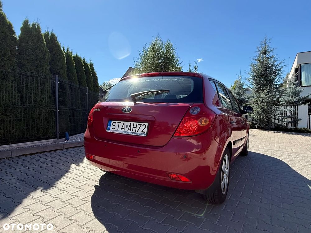 Kia Ceed 1.4 Comfort + - 4