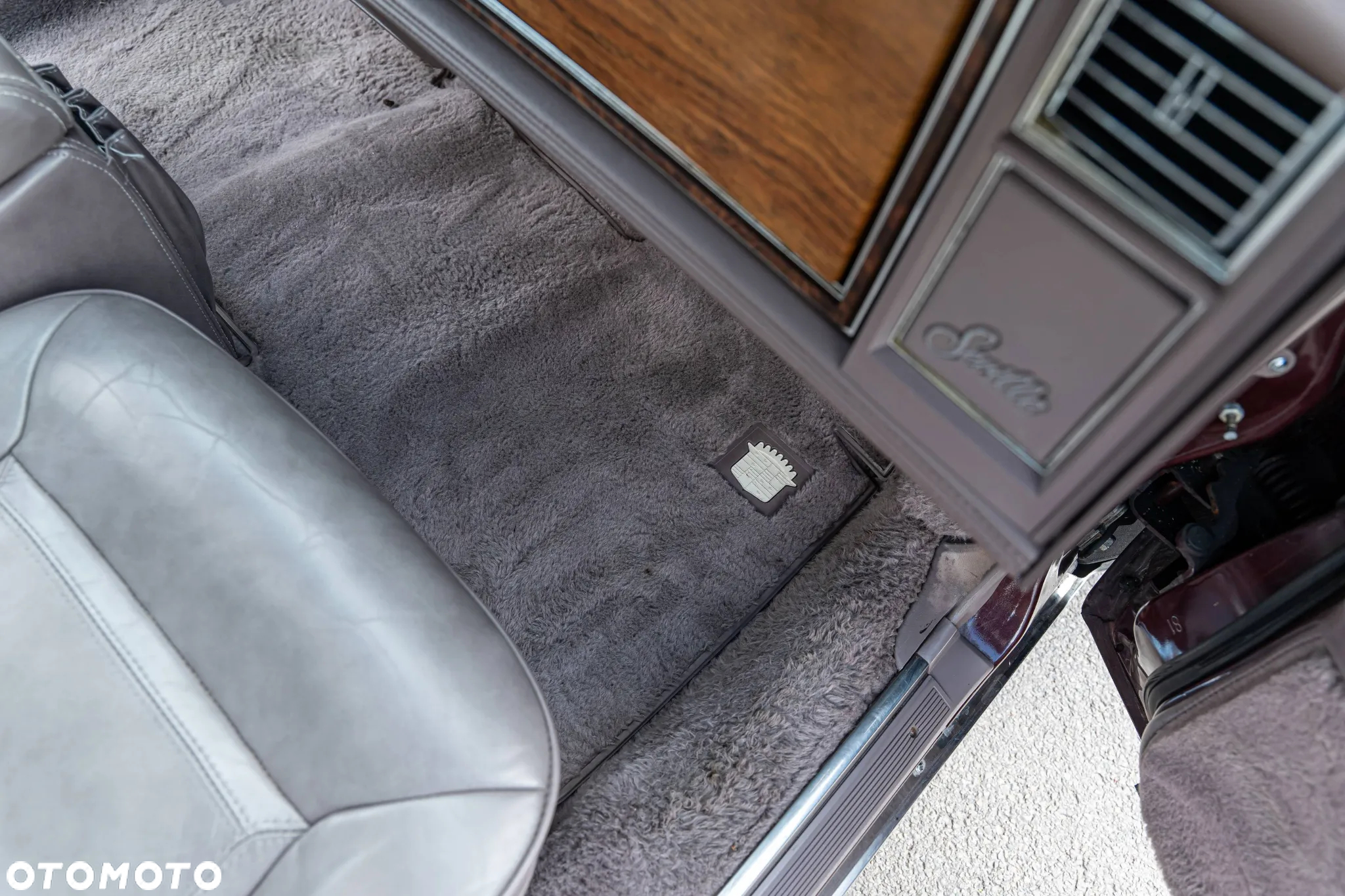 Cadillac Seville - 27