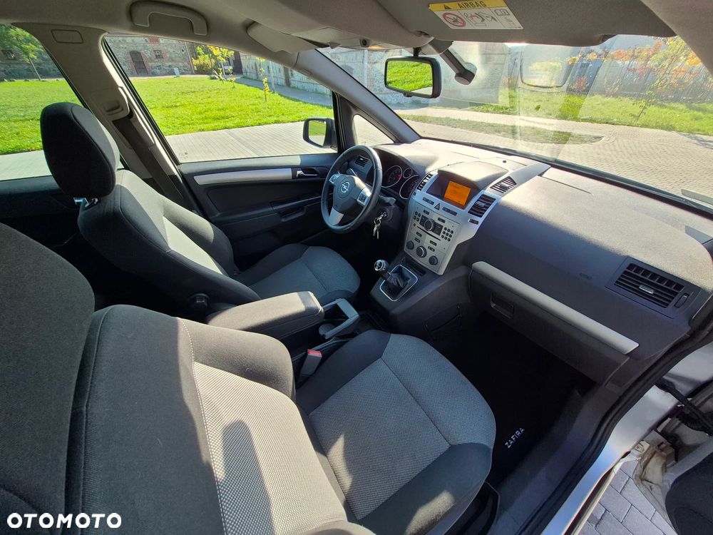 Opel Zafira 1.8 Active - 27