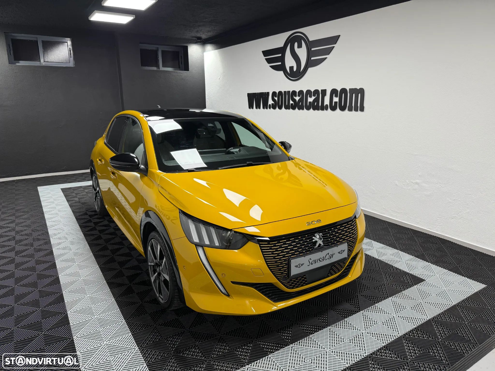 Peugeot e-208 50 kWh GT - 1