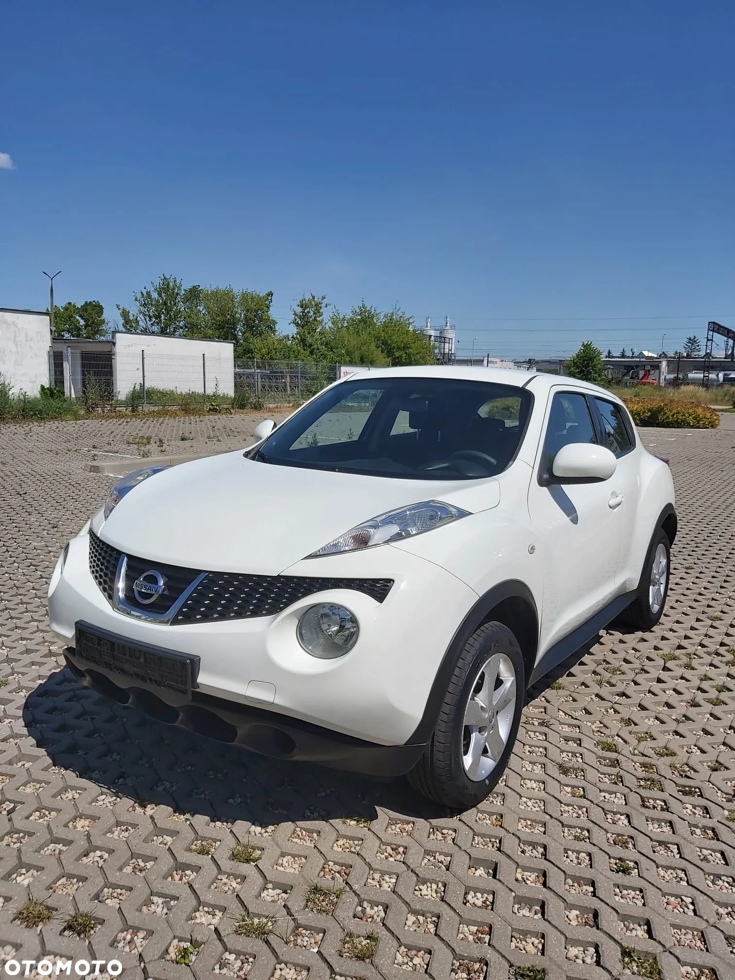 Nissan Juke 1.6 Visia Plus - 4