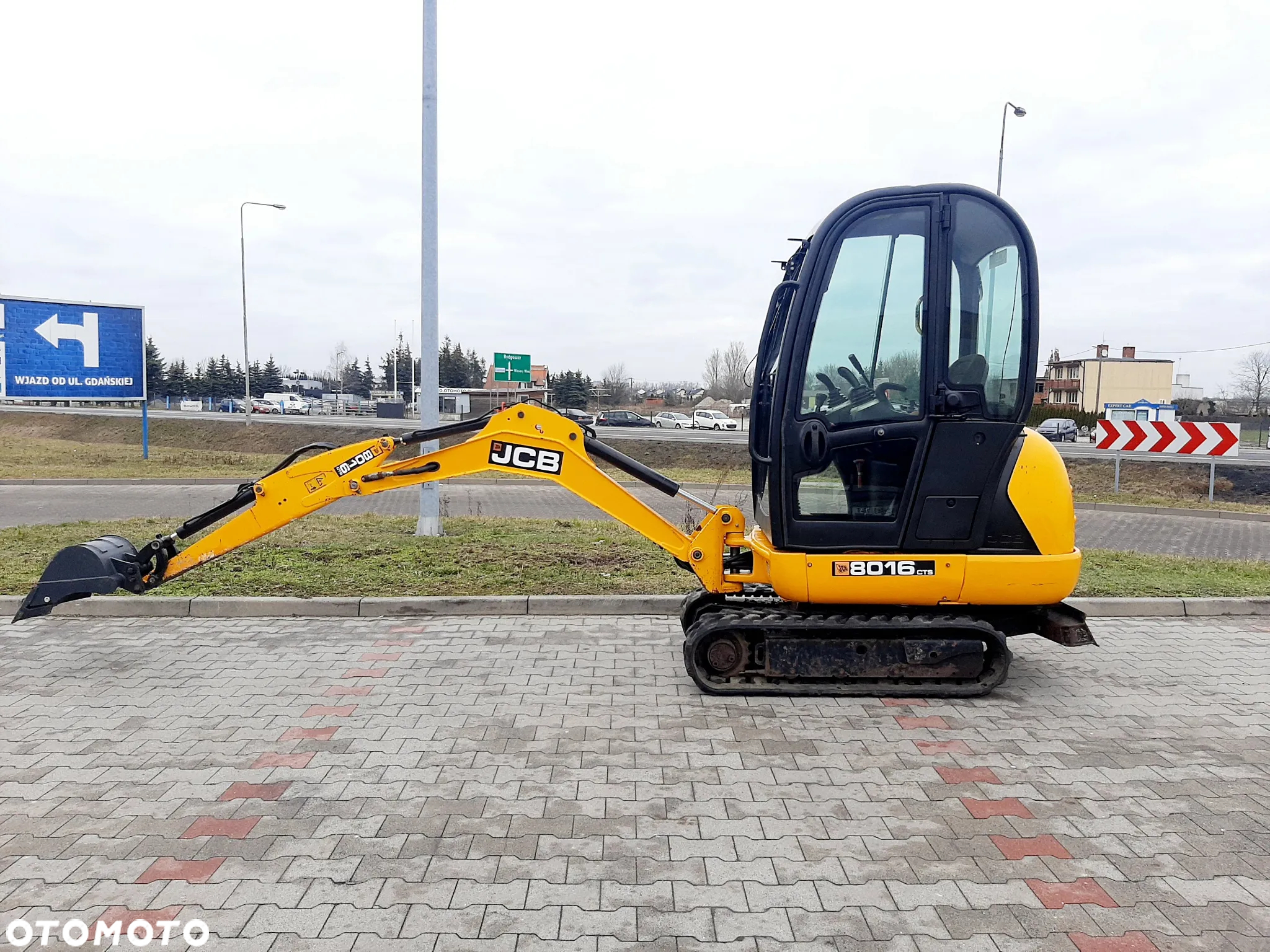 JCB 8016 - 6