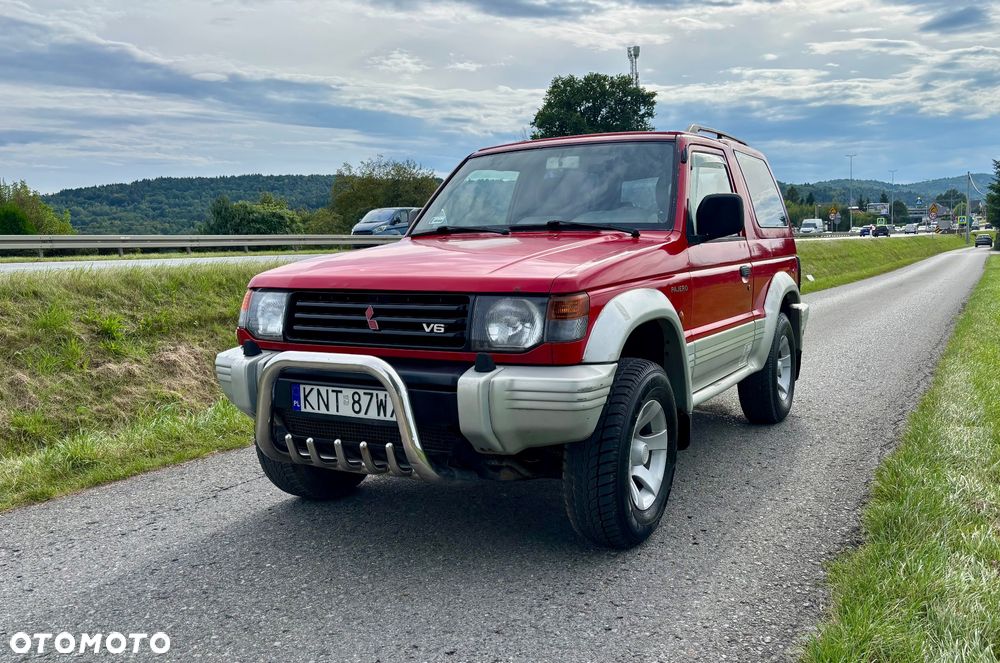Mitsubishi Pajero - 3