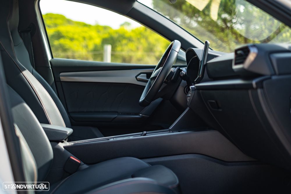 Cupra Leon 1.4 e-Hybrid (180 kW System) VZ - 24