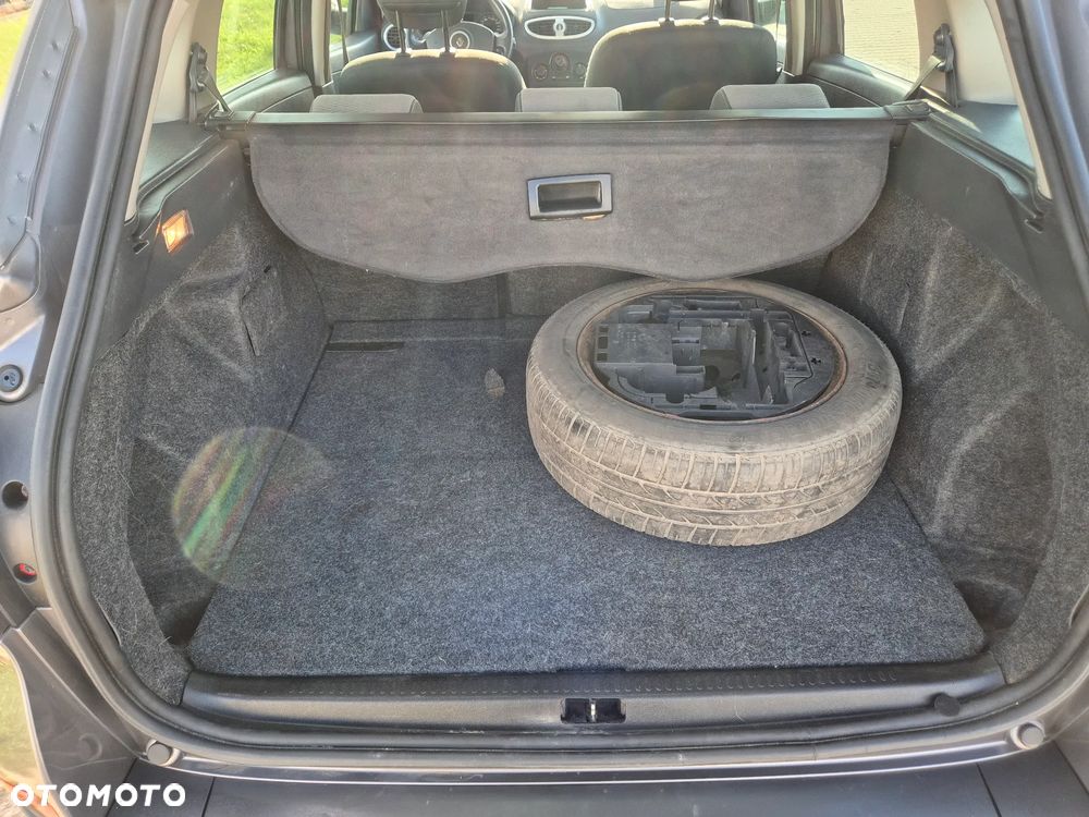 Renault Clio - 9