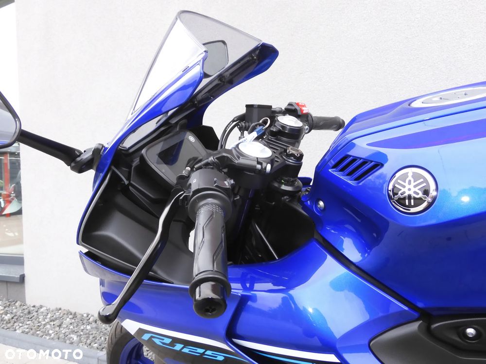 Yamaha YZF - 38