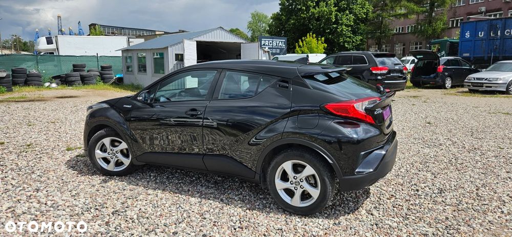 Toyota C-HR - 12