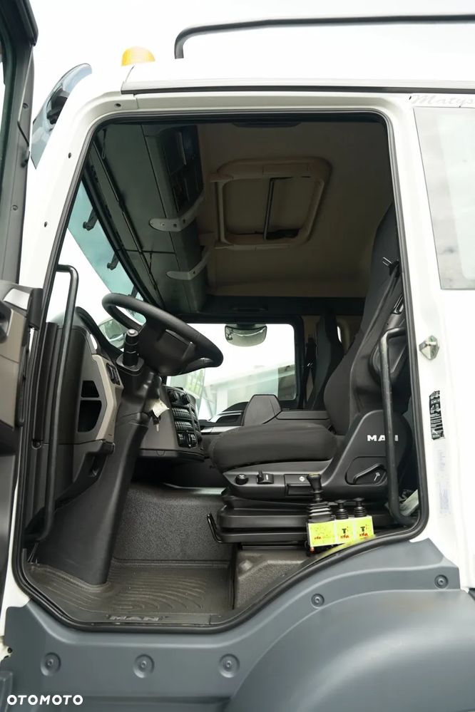 MAN TGS 35.460 / 8X4 / WYWROTKA TYLNOZSYPOWA / HYDROKLAPA / MEILLER KIPPER / AUTOMAT / OPONY 100% / PLANDEKA ELEKTRYCZNA /  EURO 6 - 27