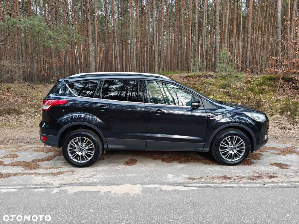 Ford Kuga 2.0 TDCi 4x4 Titanium - 4