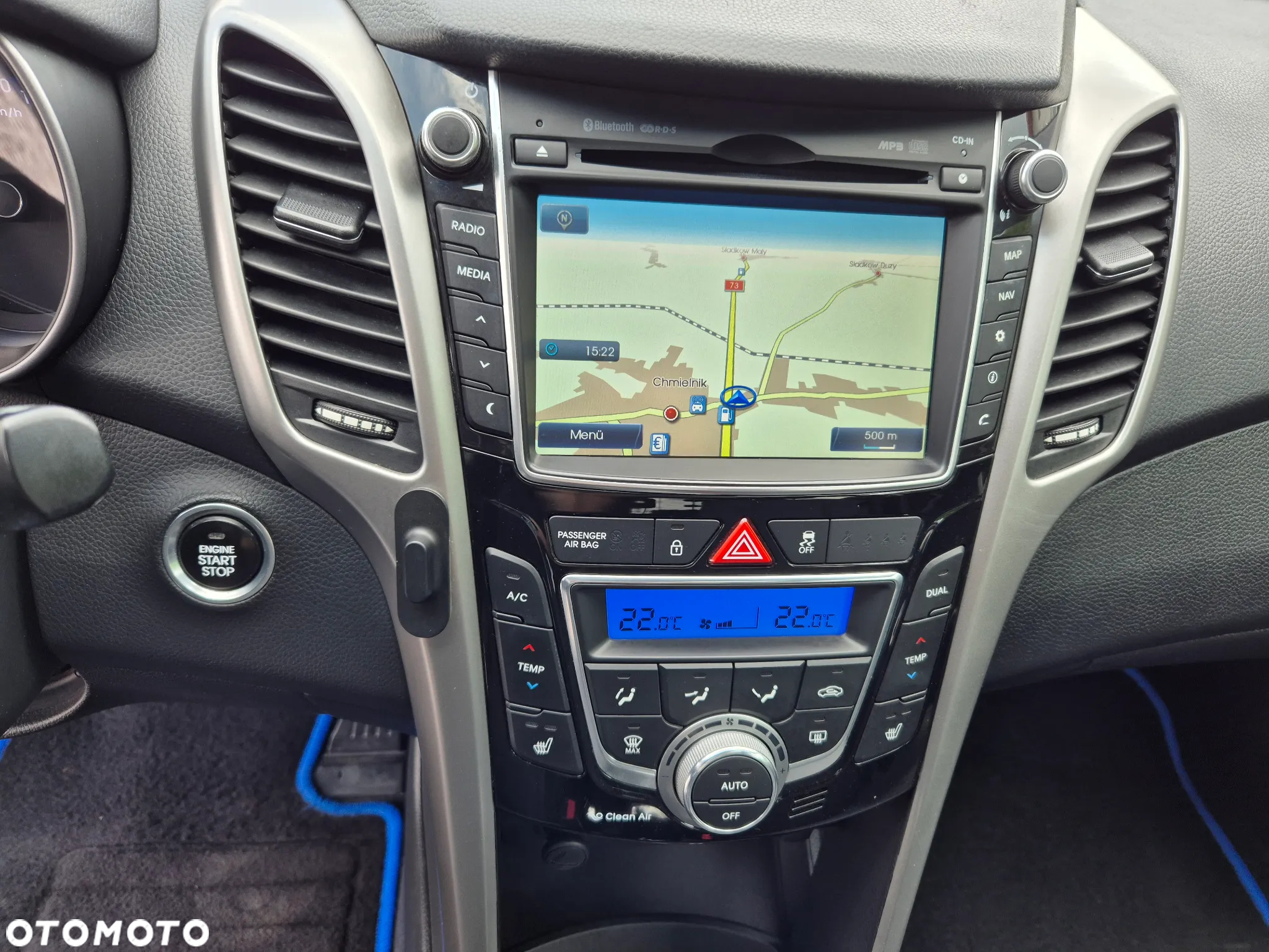 Hyundai i30 blue Kombi 1.6 GDi YES Gold - 30