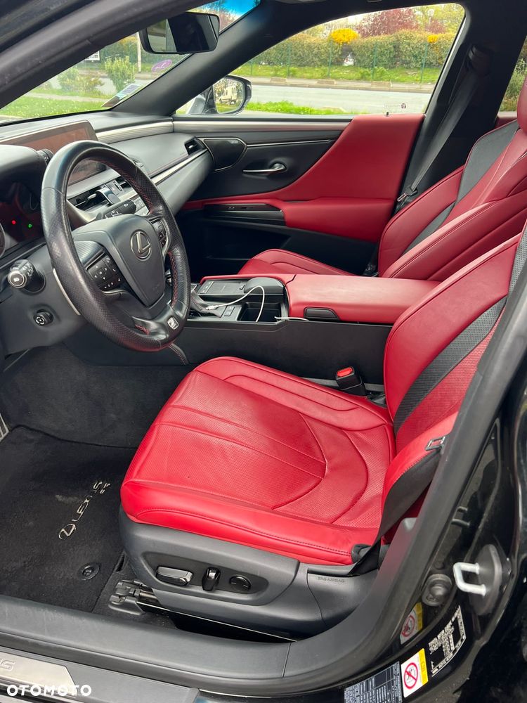 Lexus ES 300h F Sport - 12