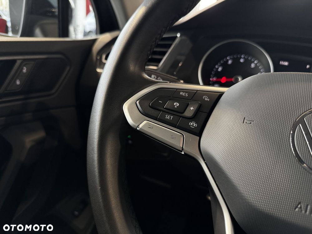 Volkswagen Tiguan - 22