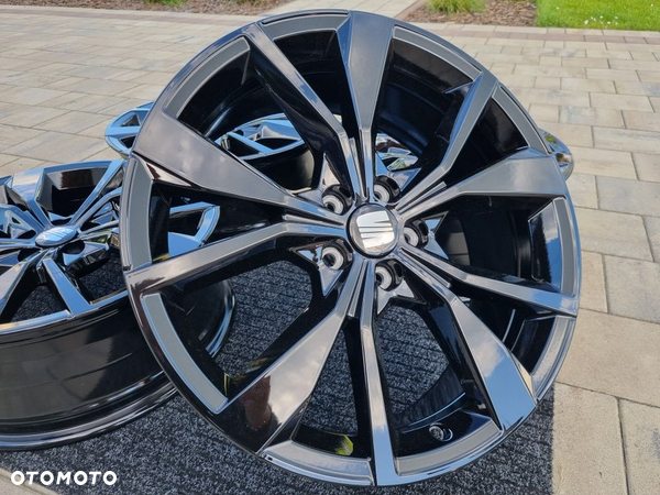 Seat Arona 18 " Felgi aluminiowe 5x100 Ibiza Nowe Czarne