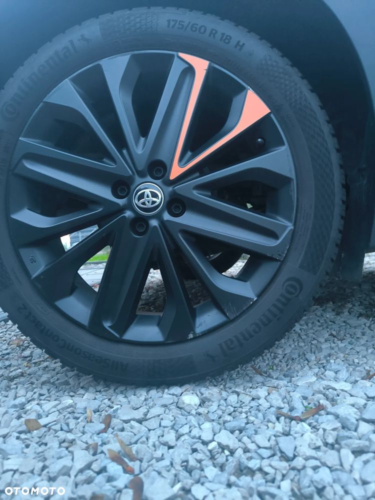 Toyota Aygo X S-CVT Air JBL - 25