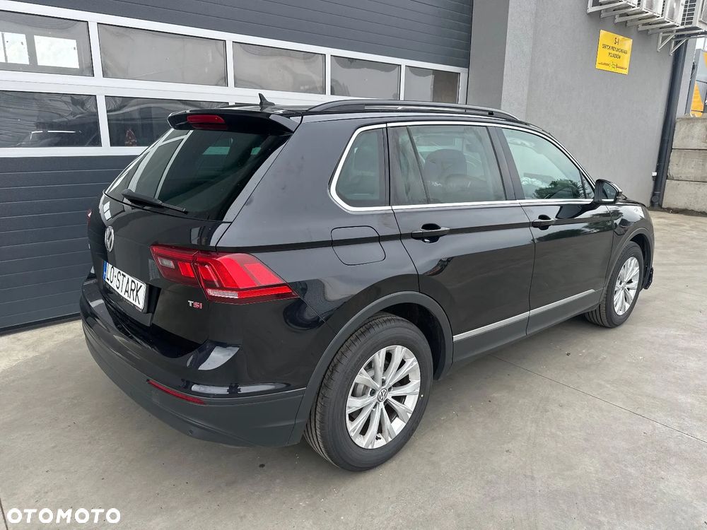 Volkswagen Tiguan - 9