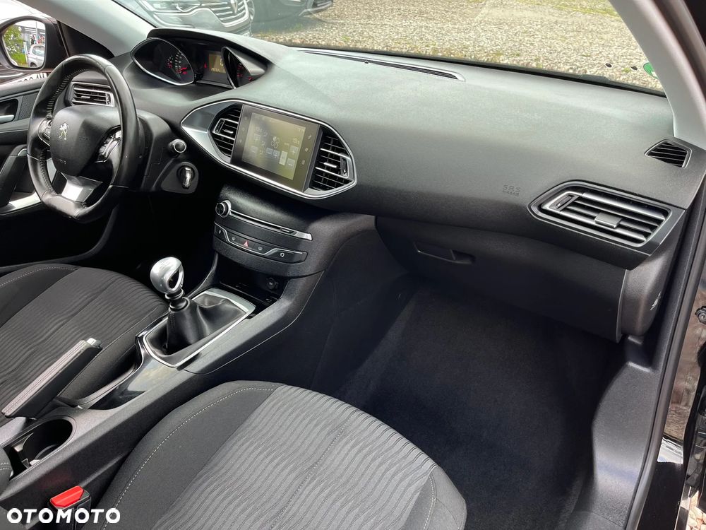 Peugeot 308 - 28