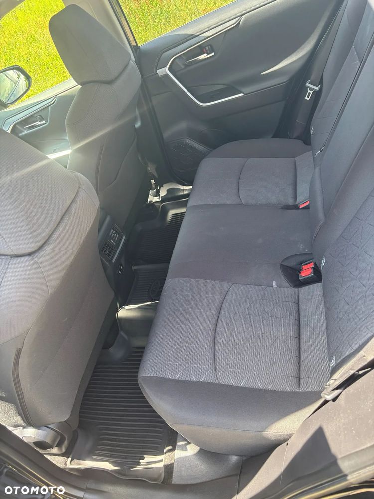 Toyota RAV4 - 11