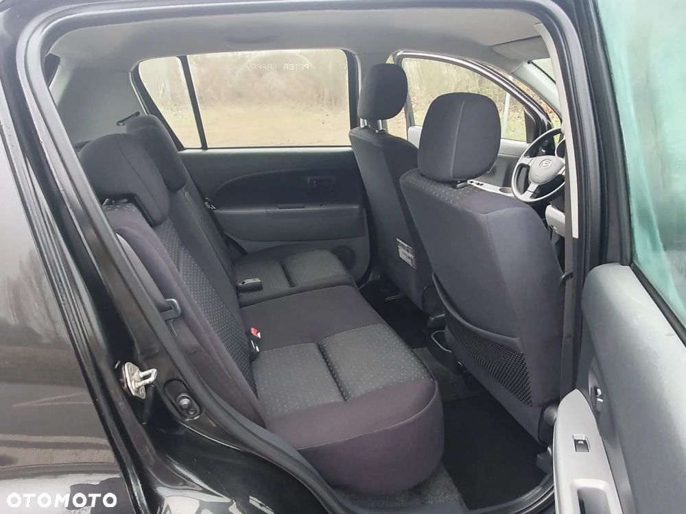 Daihatsu Sirion - 33