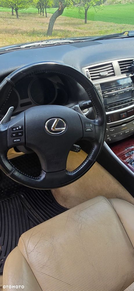 Lexus IS 250 - 12