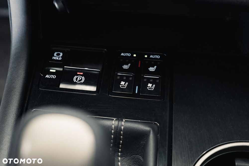 Lexus RX 450h Elegance - 28