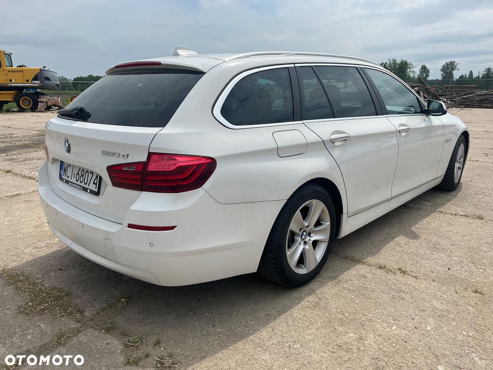 BMW Seria 5 520d - 3