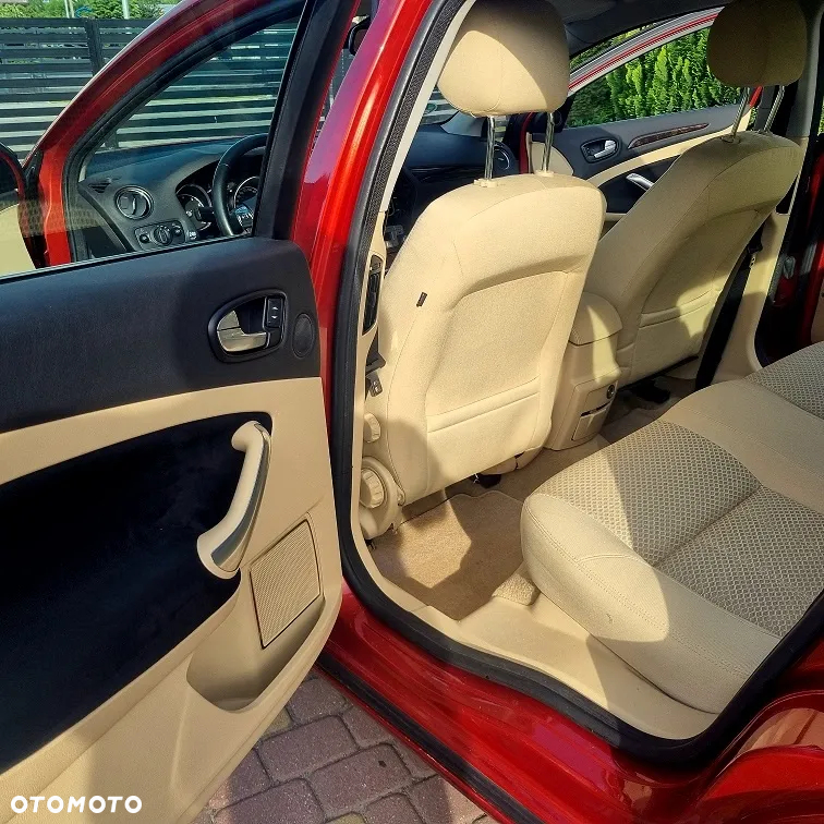 Ford Mondeo 2.5 Ghia - 17