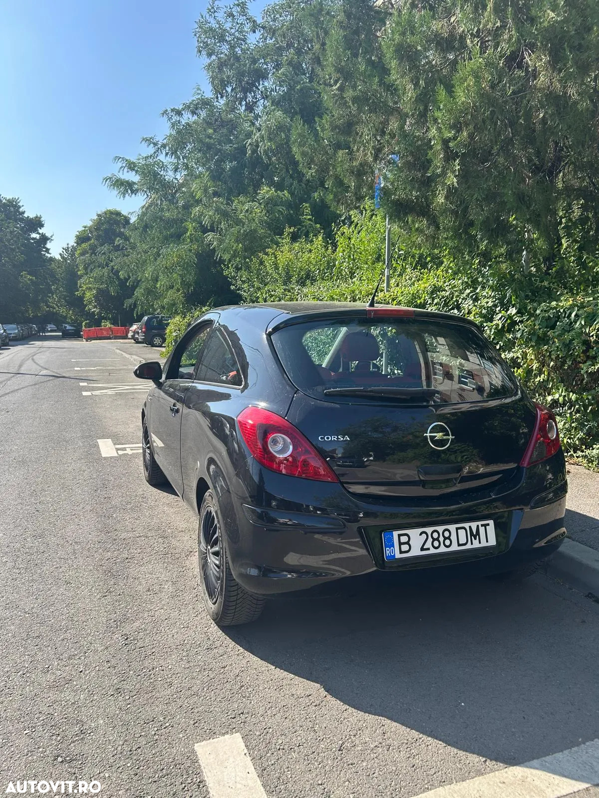 Opel Corsa 1.0i Essentia - 6