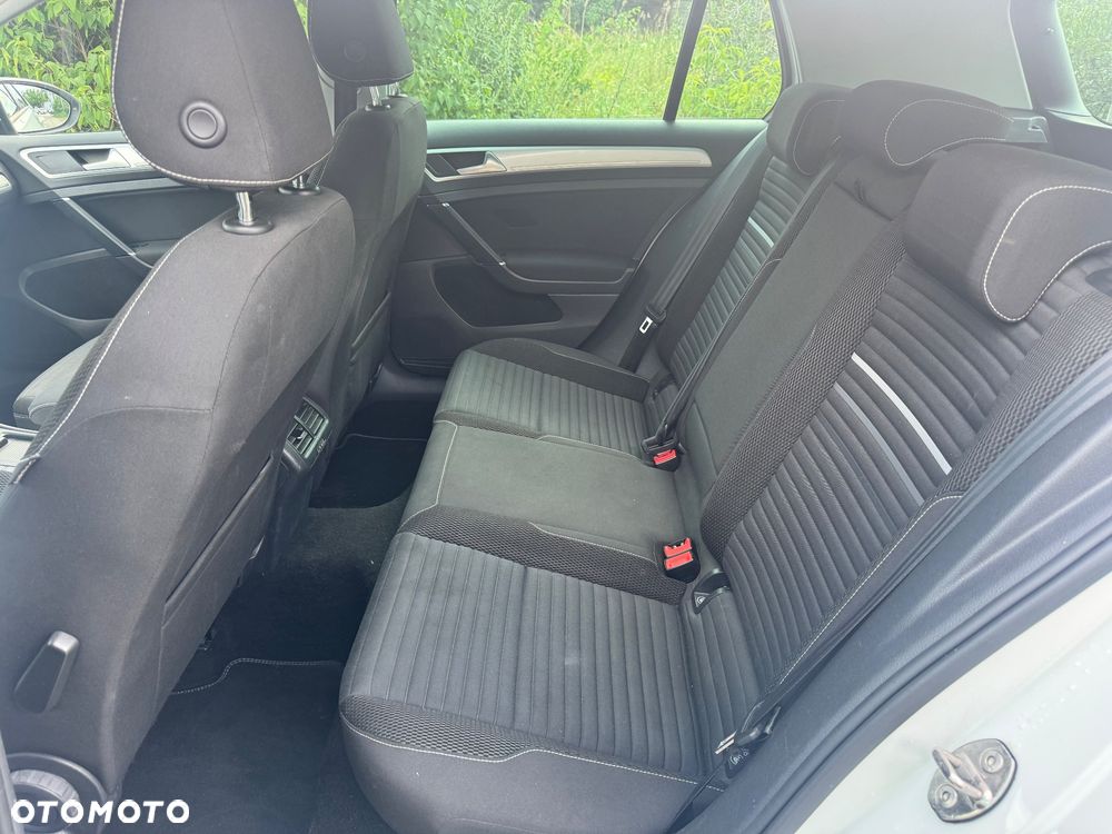 Volkswagen Golf 1.2 TSI BMT Trendline Perfectline - 14