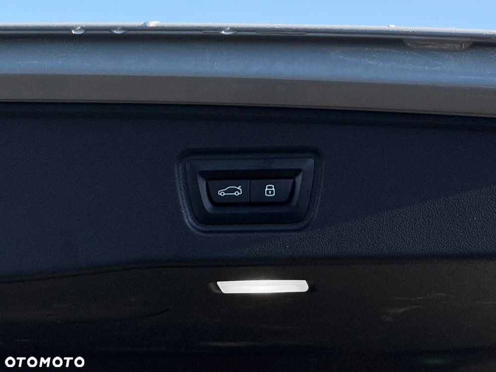 BMW Seria 5 520d - 13