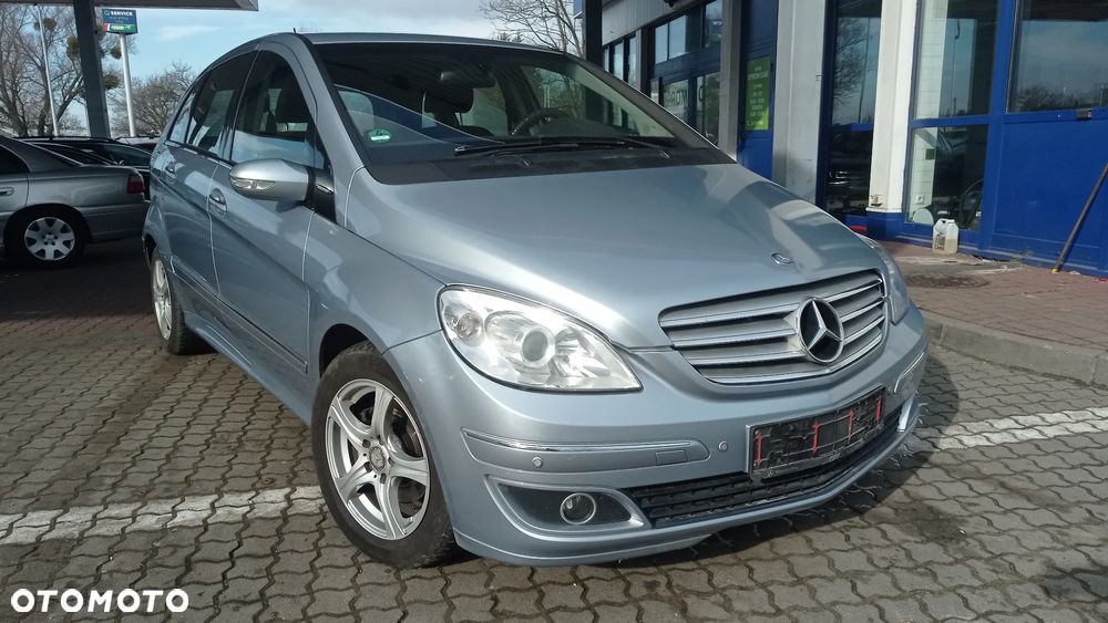 Mercedes-Benz Klasa B 180 CDI Special Edition - 3