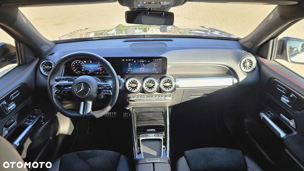 Mercedes-Benz GLB 220 mHEV 4-Matic AMG Line 8G-DCT - 15