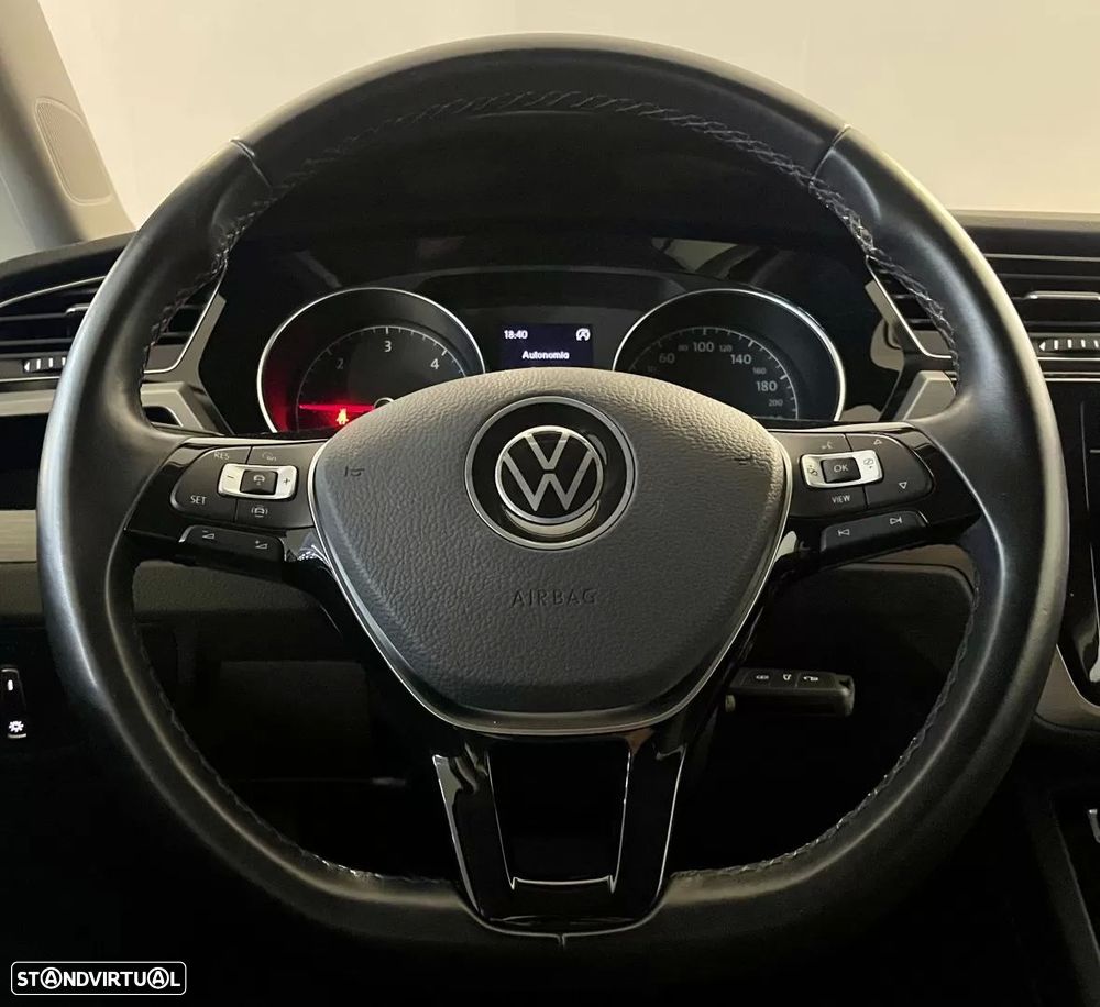 VW Touran 2.0 TDI SCR Comfortline - 18