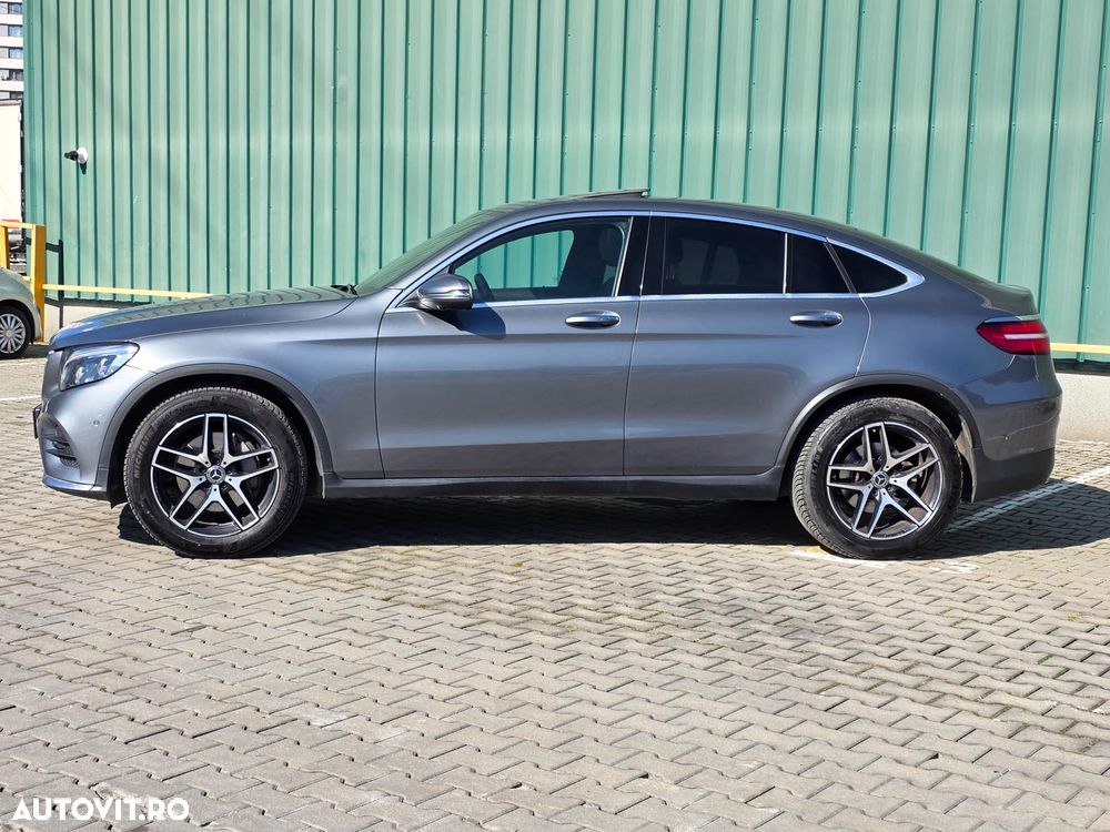 Mercedes-Benz GLC Coupe 300 4Matic 9G-TRONIC AMG Line - 9