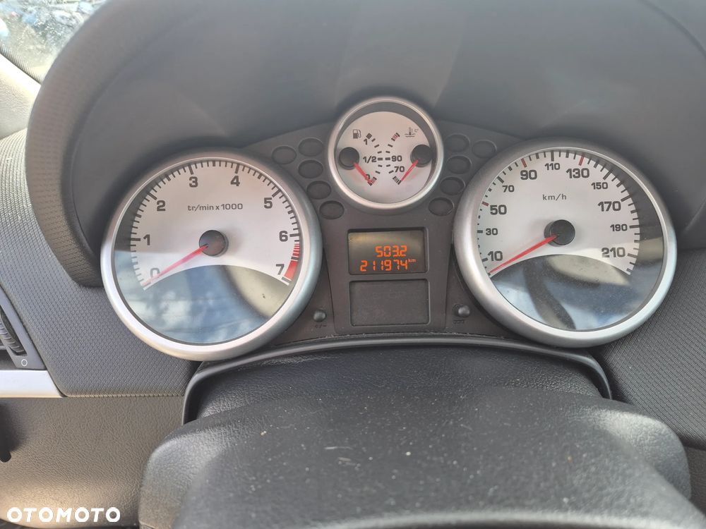 Peugeot 207 1.4 16V Trendy - 13