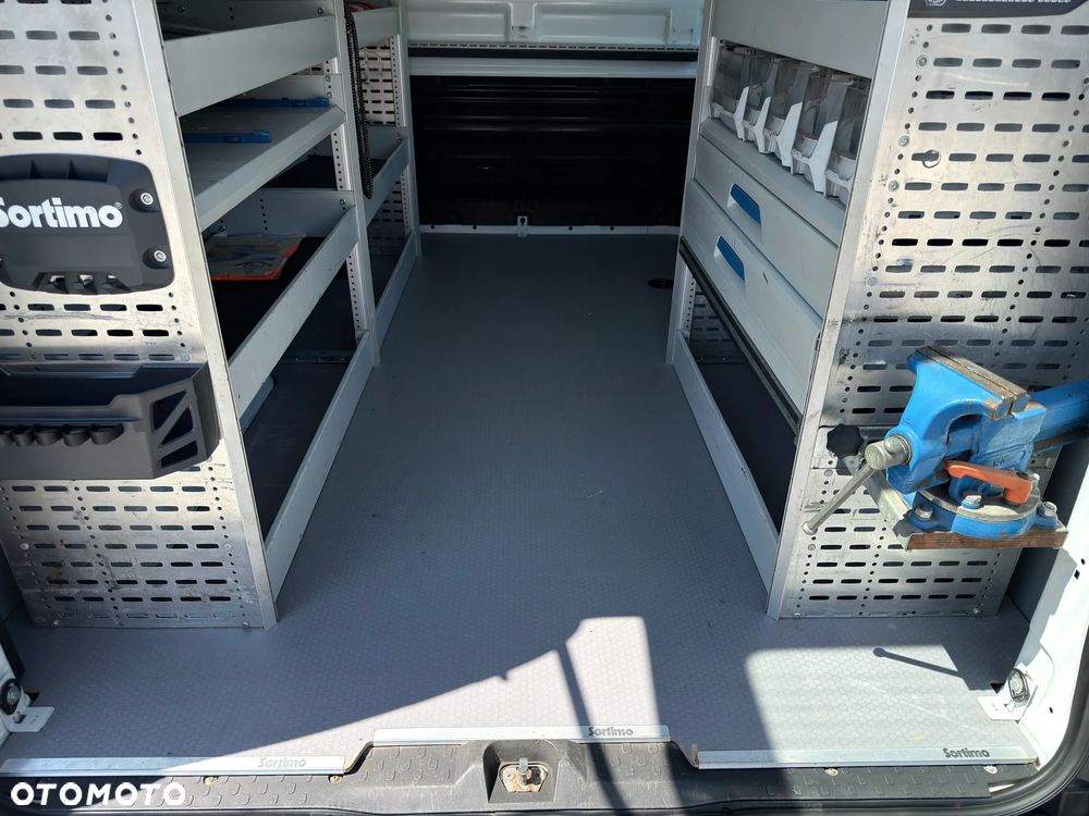 Renault TRAFIC - 29