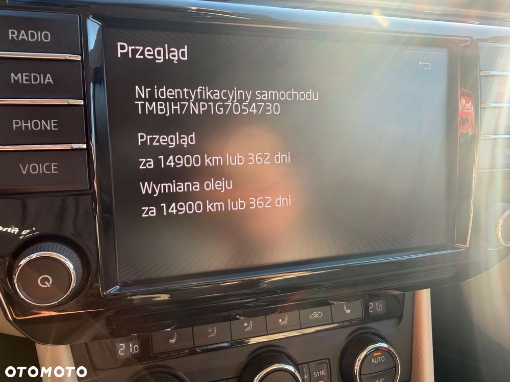 Skoda Superb 2.0 TDI L&K DSG - 15