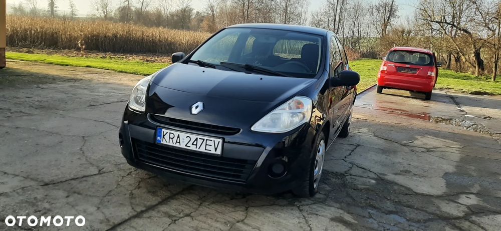 Renault Clio - 11