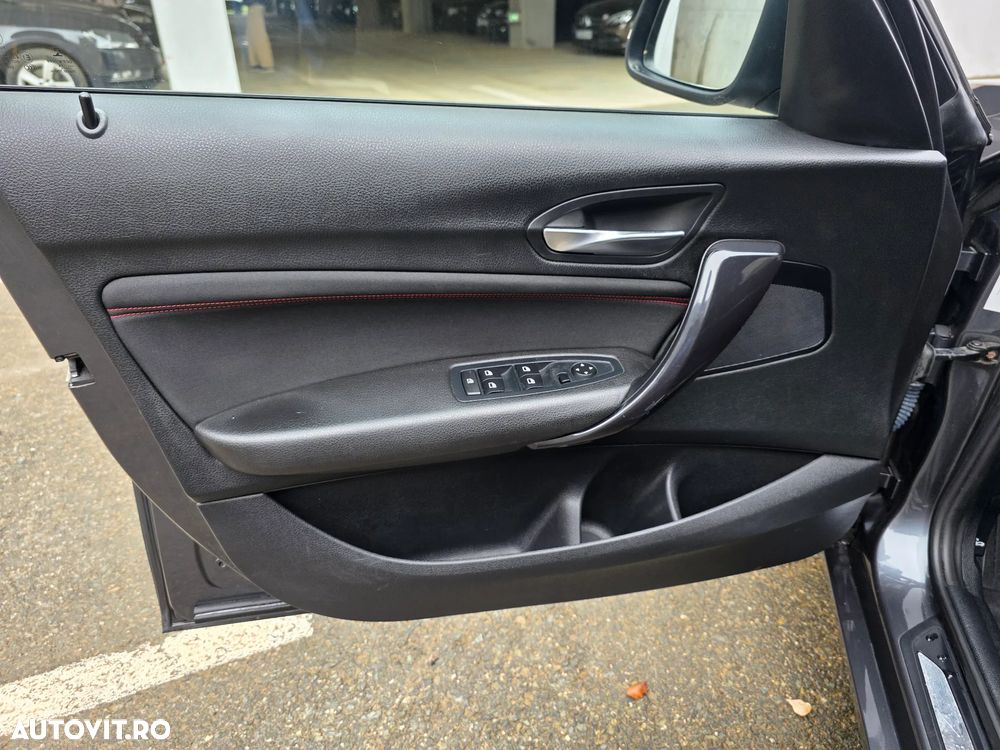 BMW Seria 1 120d Aut. Sport Line - 33