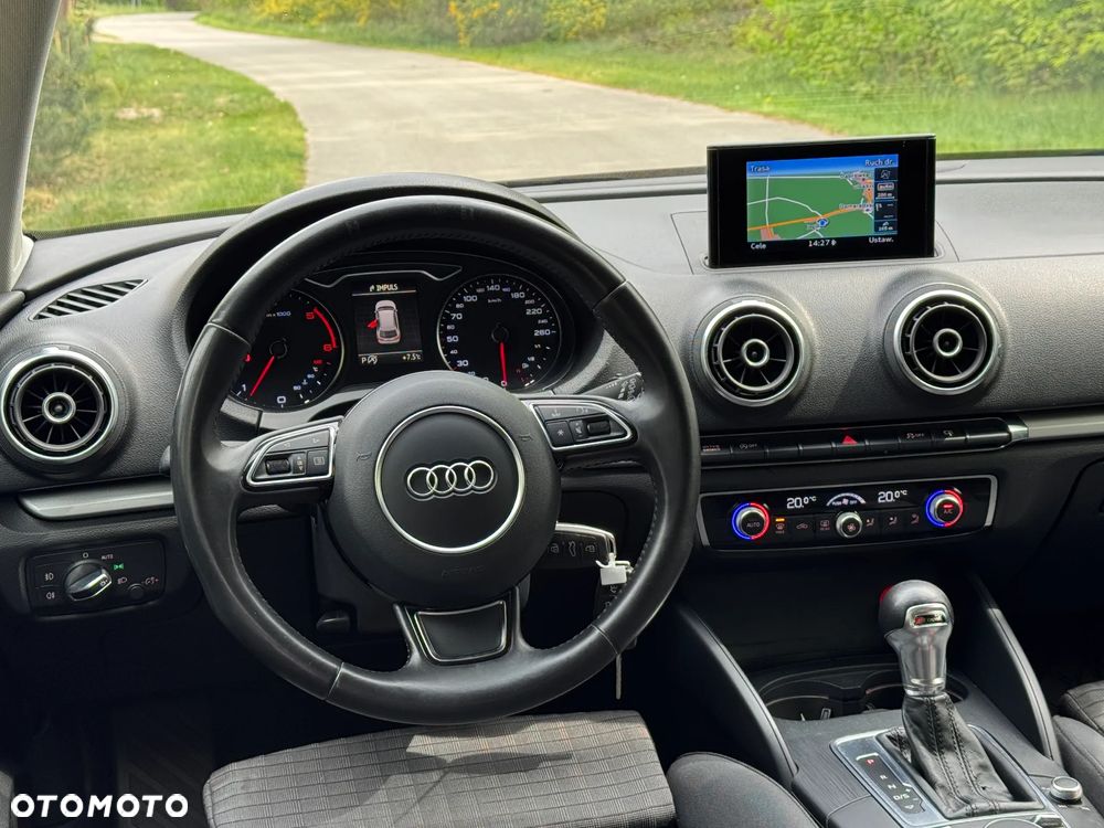 Audi A3 Sportback 1.6 TDI (clean diesel) S tronic S line Sportpaket - 2