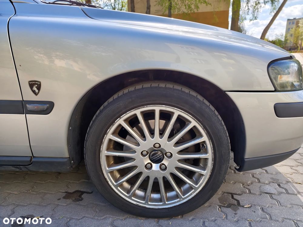 Volvo S60 2.3 T5 - 17